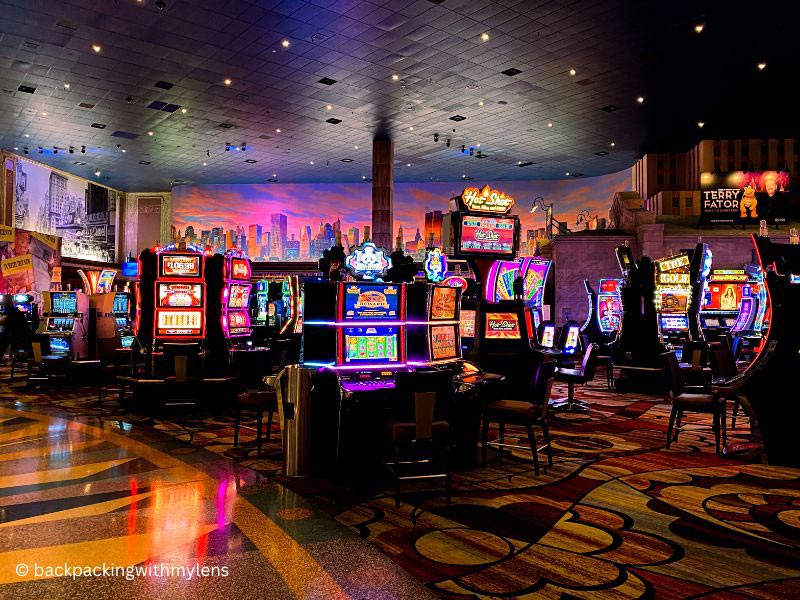 w casino free games